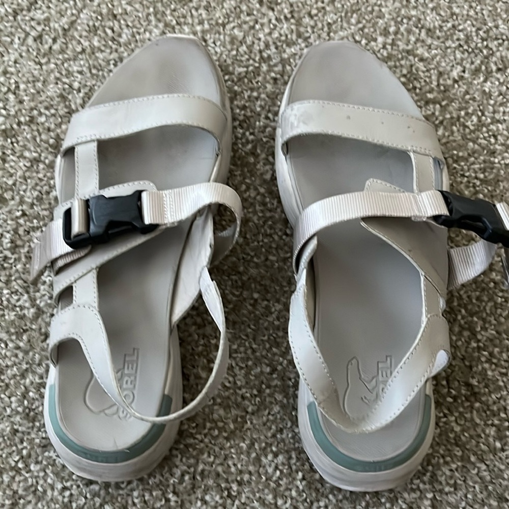Sorel sandals Size: 9